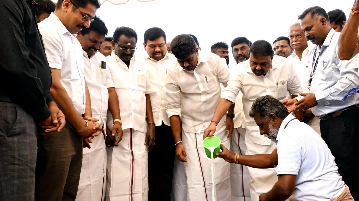 Minister lays foundation for ₹12.35-crore synthetic athletic track in Ramanathapuram