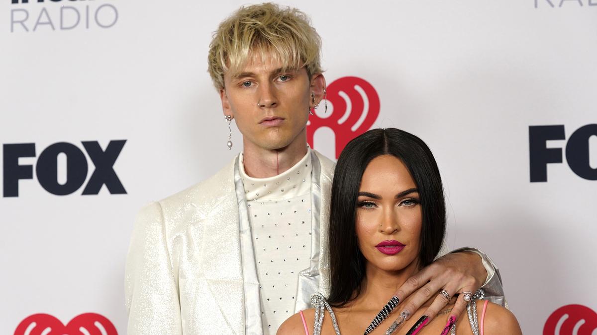 Megan Fox announces pregnancy with Machine Gun Kelly