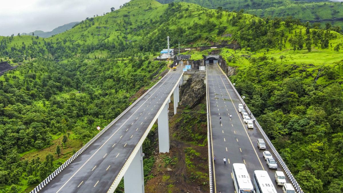 Mumbai-Nagpur expressway now operational, cuts travel time by 10 hours