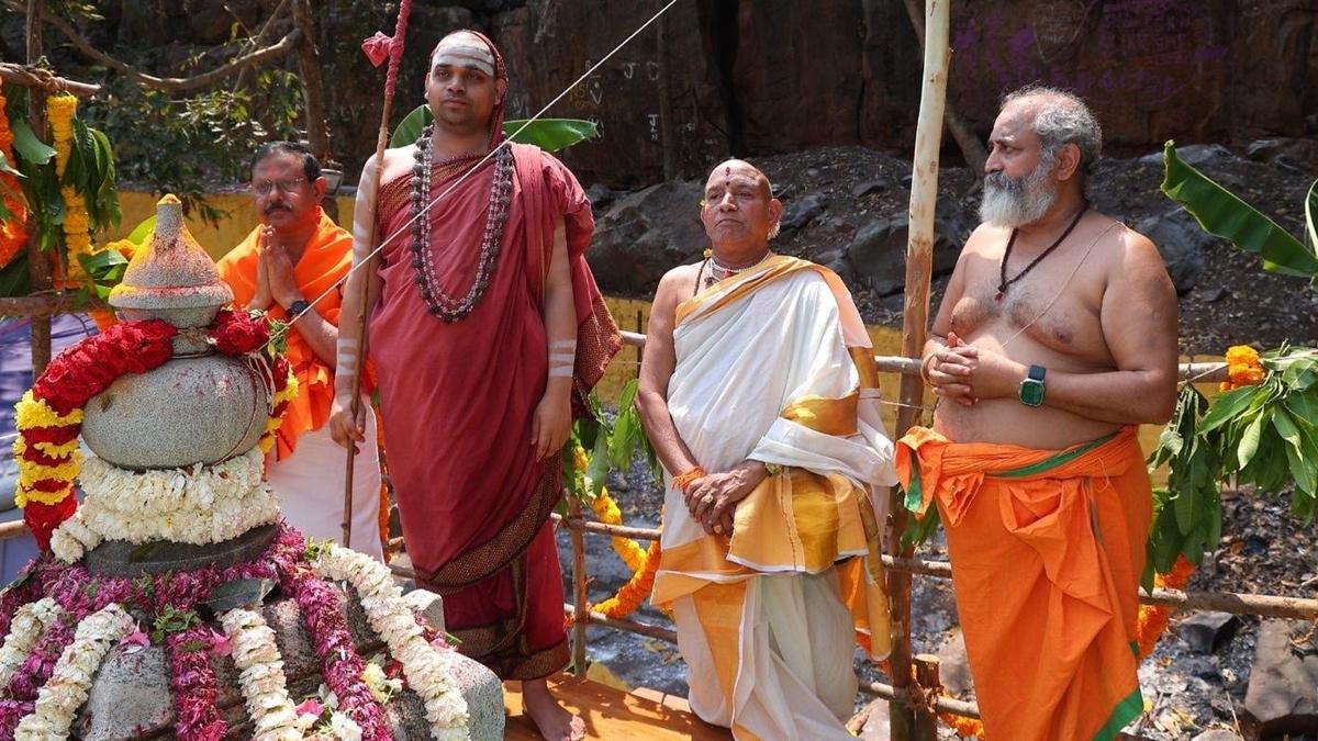 New idol of Shankaracharya consecrated at Paladhara-Panchadhara