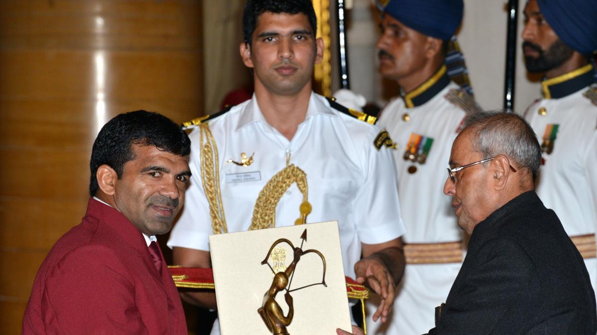 Pertimbangkan olahragawan tunarungu untuk mendapatkan penghargaan Dhyan Chand Khel Ratna: HC to Center