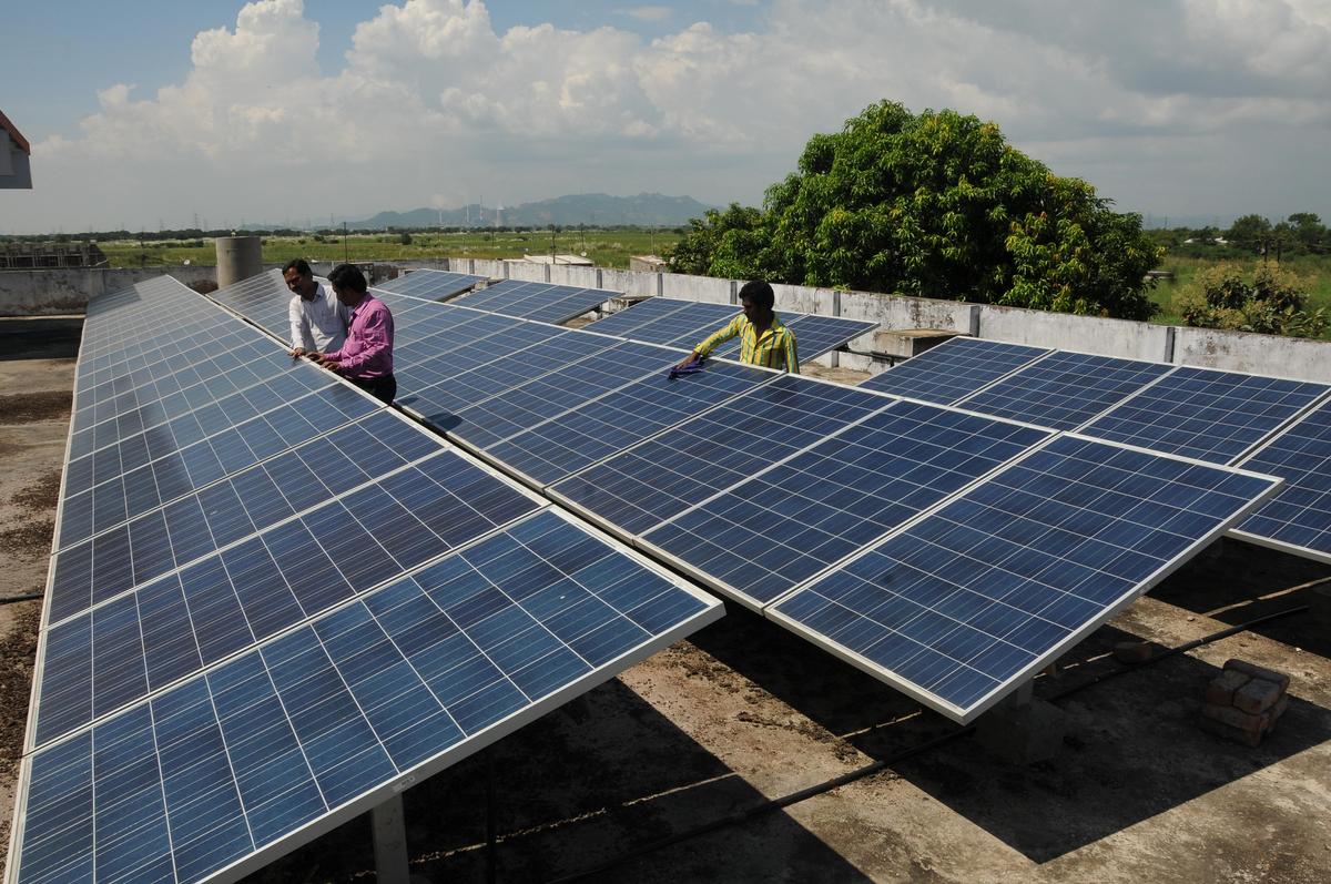 thehindu.com - The Hindu Bureau - Government buildings in A.P. to have solar power panels