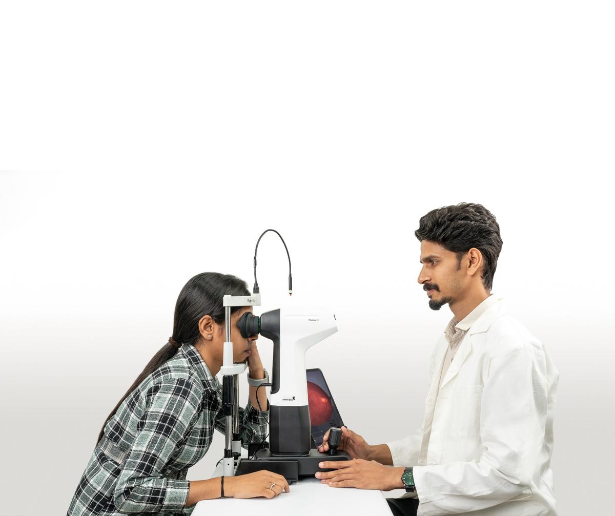 P 5.0- High-resolution wide-field (58°) retinal imaging powered by patented optics, aiding in early detection and photo documentation. P 5.0- High-resolution wide-field (58°) retinal imaging powered by patented optics, aiding in early detection and photo documentation.