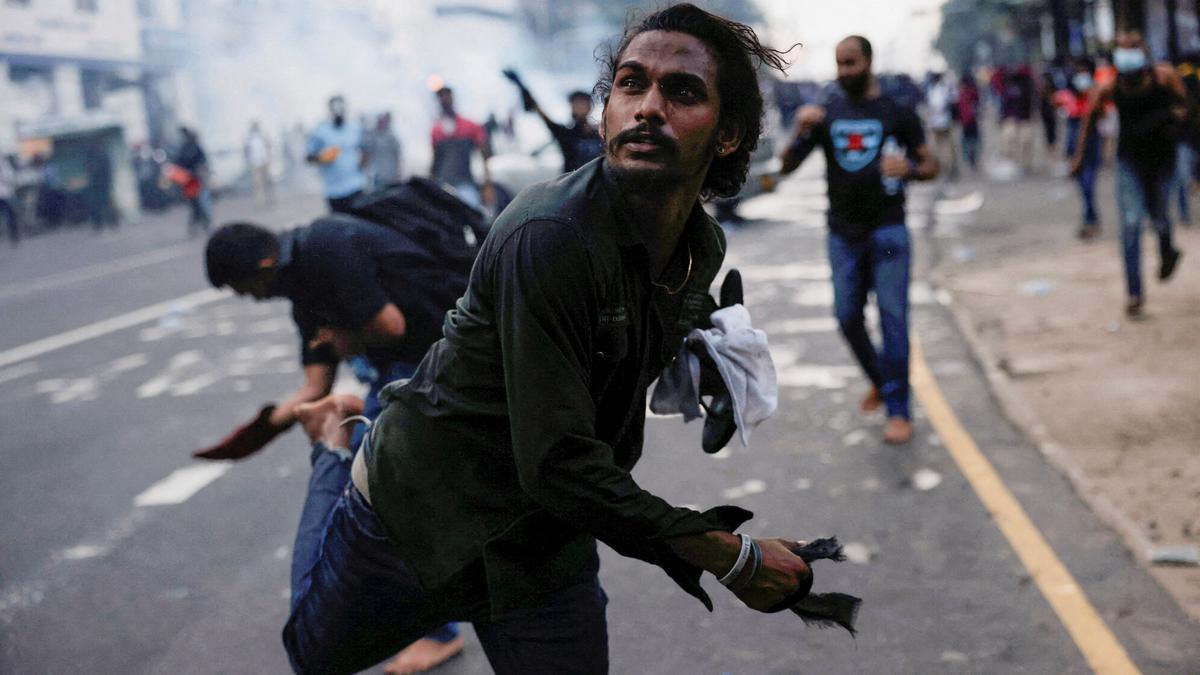 Sri Lanka police fire tear gas at anti-government protesters