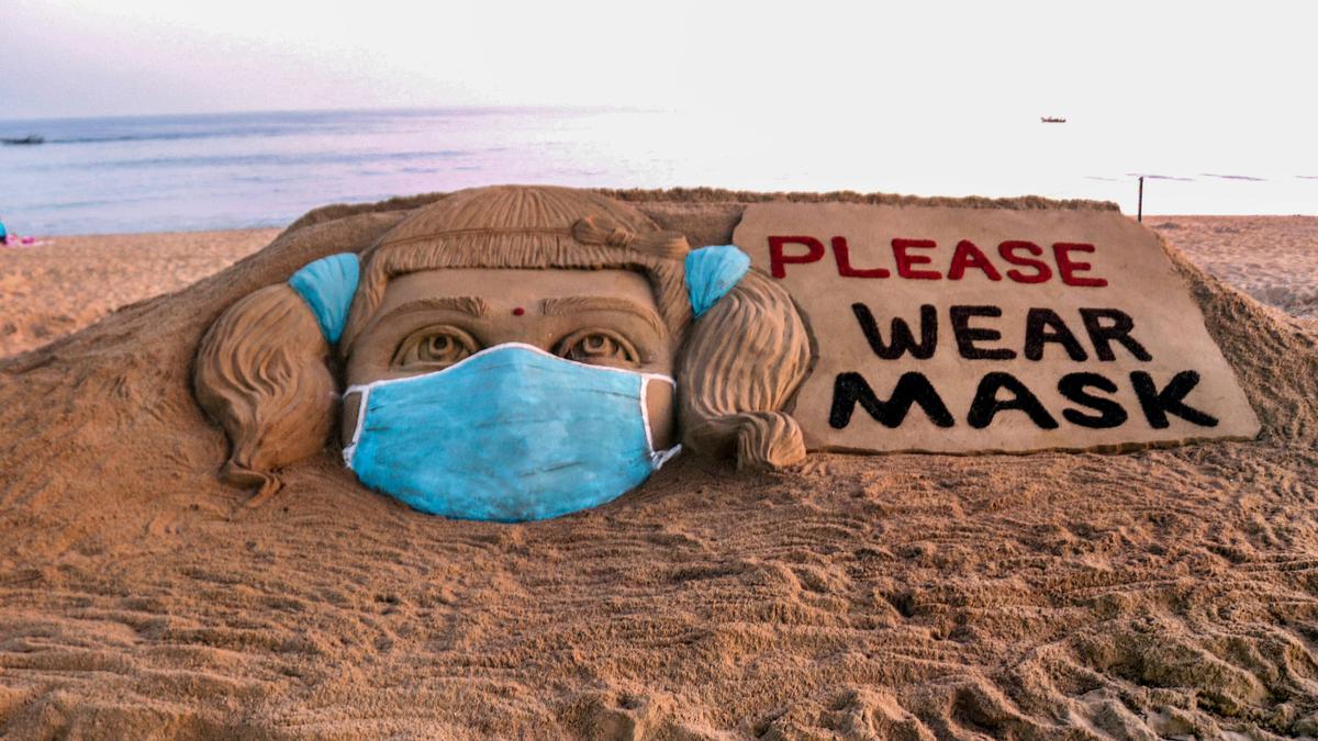 Odisha govt. makes wearing face masks mandatory in health facilities as active COVID-19 cases cross 3,000 in State