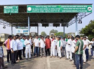 Karnataka Minister faces backlash after saying govt unable to control sugar  mills - The Hindu