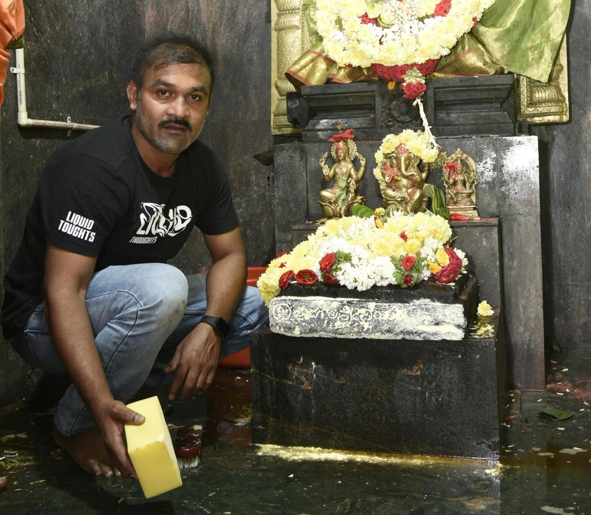 12th century multi-lingual inscription in Mandya reveals historical ties  between Kannada and Tamil cultures - The Hindu