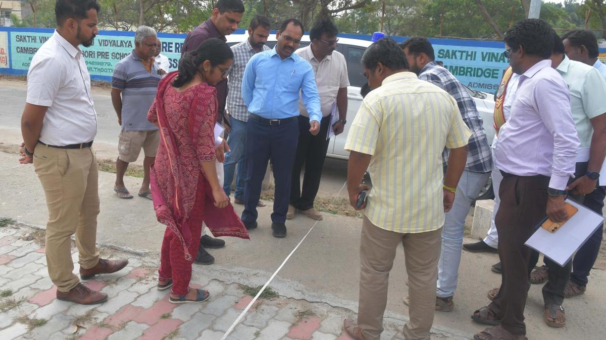 Municipal administration official inspects upcoming projects in Thoothukudi Corporation