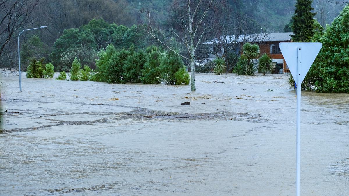 New Zealand records warmest winter in wake of flooding