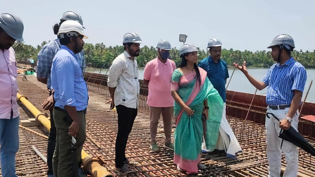 Construction of Perumbalam bridge across Vembanad Lake making progress