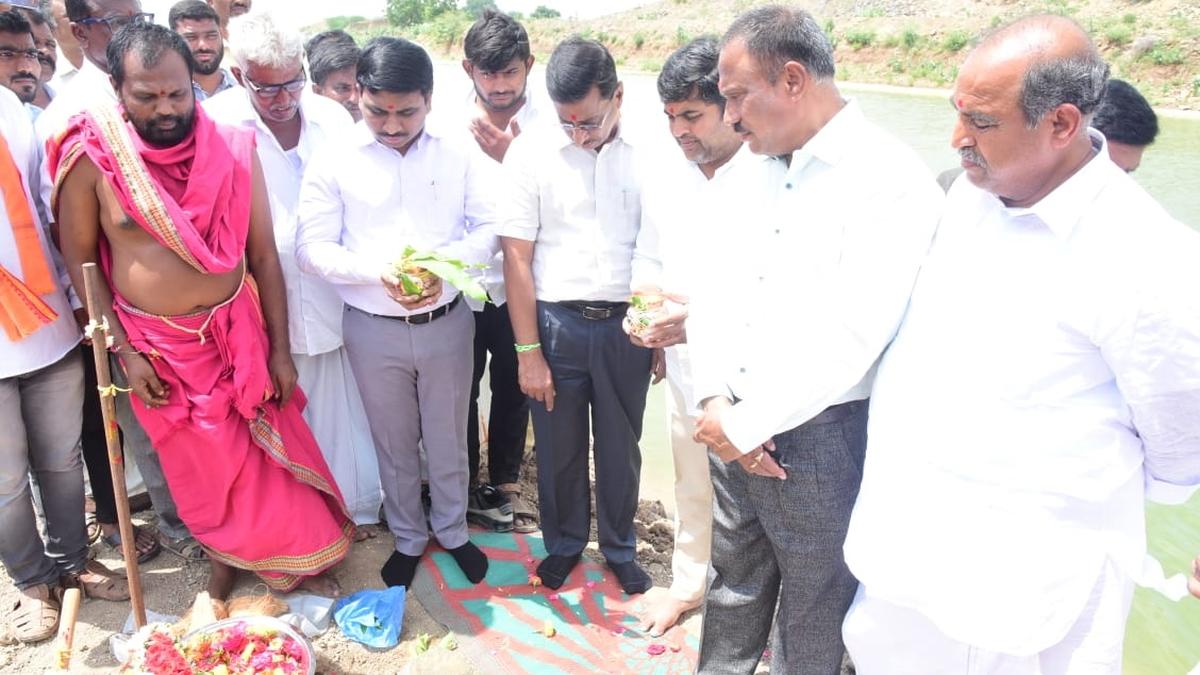 Papaghni water released into GNSS canal in Kadapa