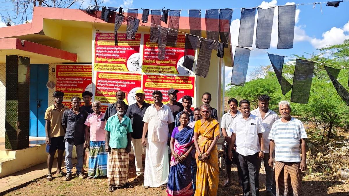 Puthukudiyiruppu SC villagers in Karaikudi boycott election over burial ground issue