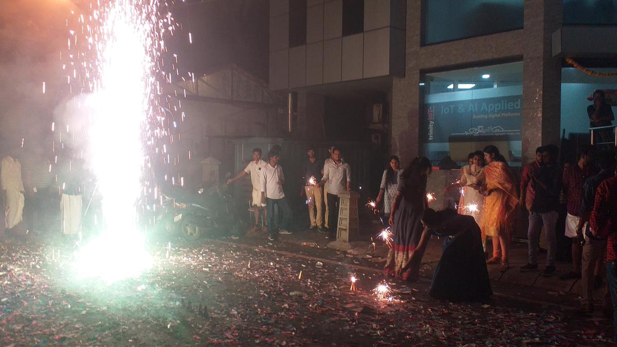 Air quality level ‘satisfactory’ in Bengaluru on third day of Deepavali