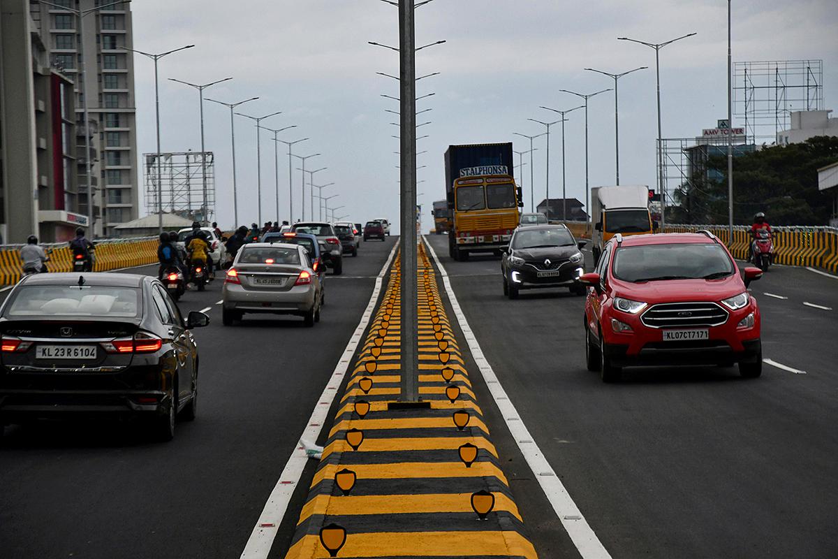 MVD, police join hands to enforce lane traffic discipline in national highway corridors in Ernakulam