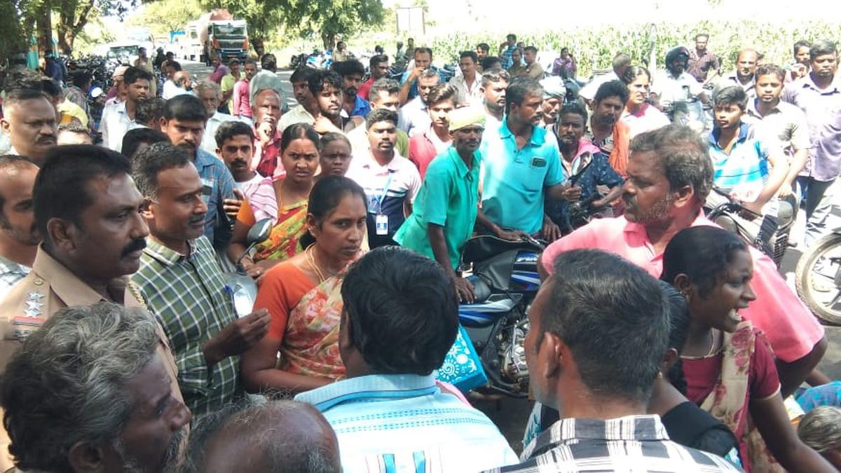 Family stages protest as girl found missing from school at Ammapettai in Erode