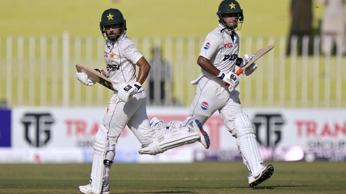 Bangladesh wins toss, elects to field after wet outfield delays start of 1st test against Pakistan