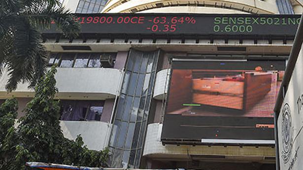 Sensex gains over 280 points in early trade; Nifty above 17,600