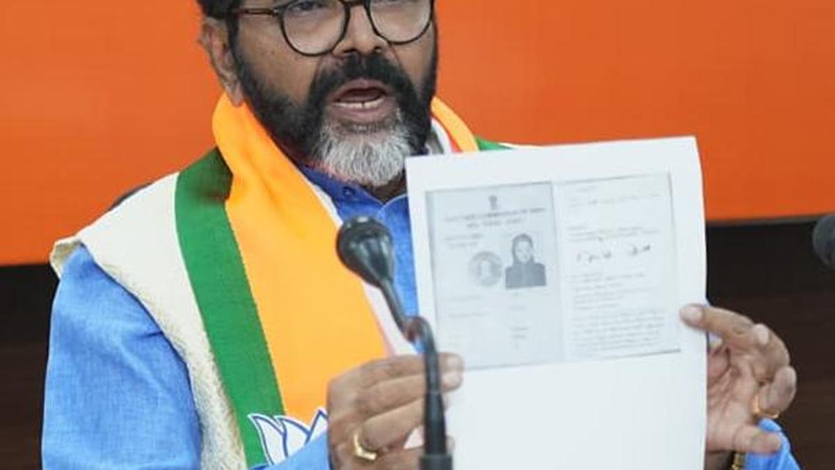 31 govt. plots ‘illegally’ allocated at 5% of market value for Congress Bhavans in Karnataka: Chalavadi