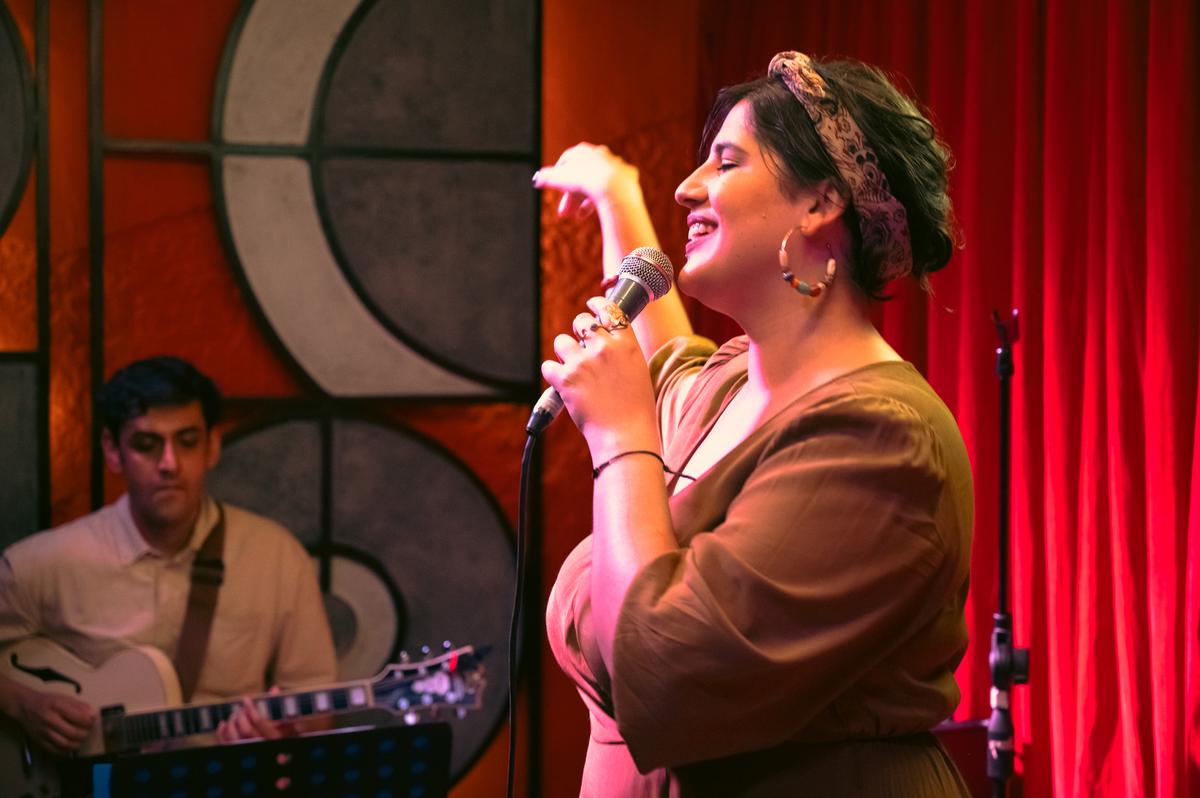 Mexican jazz singer Jatziri Gallegos Mexican jazz singer Jatziri Gallegos