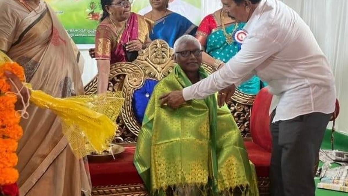 Gandhi Smaraka Nidhi president gets Vagdevi Samaradhanam award