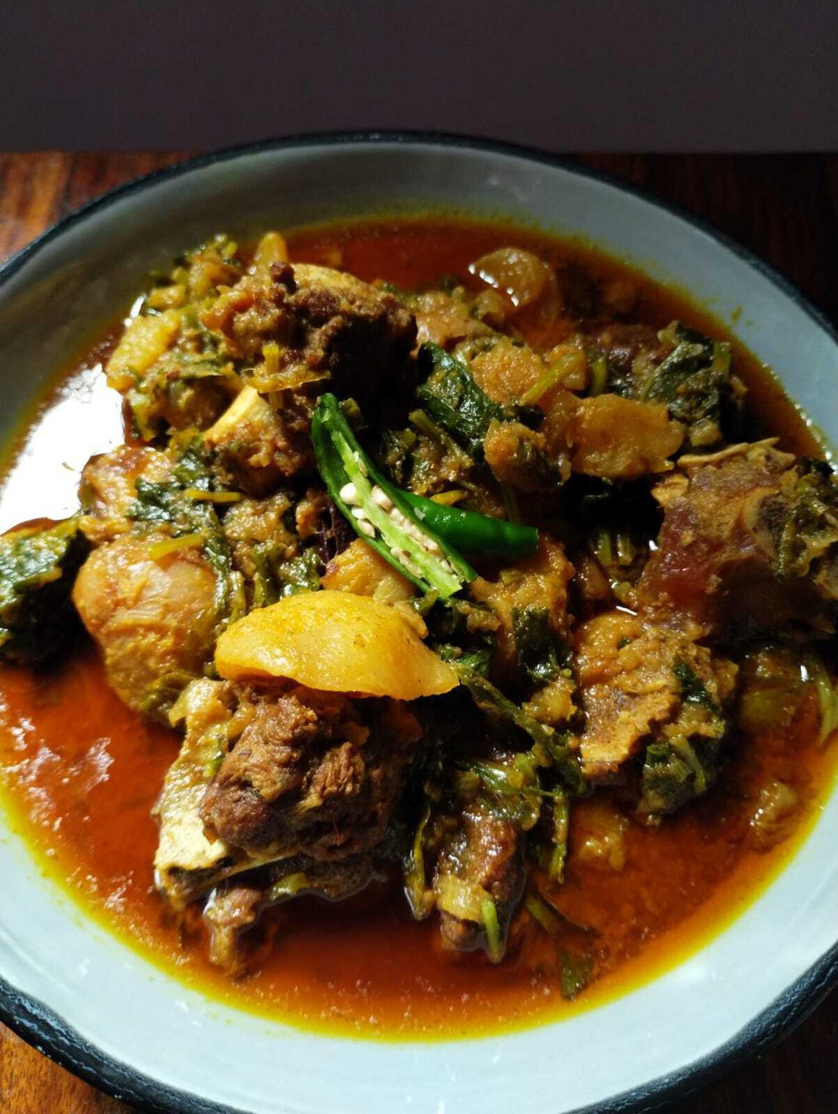 Shalgam Gosht (Meat and Turnips)