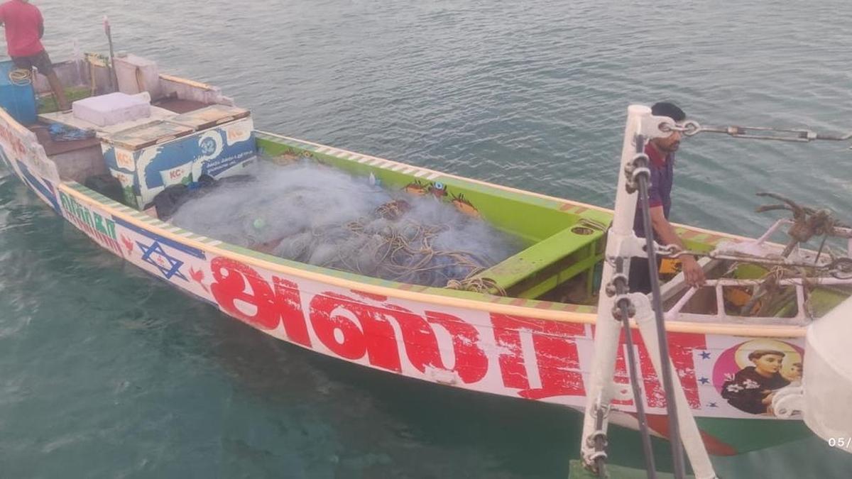 99 kg of hashish worth ₹108 crore seized near Mandapam during bid to smuggle to Sri Lanka