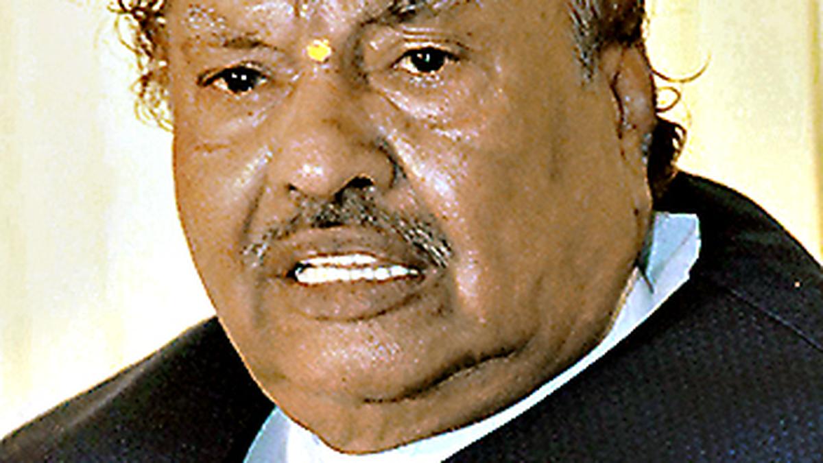 BJP expels Eshwarappa for turning a rebel