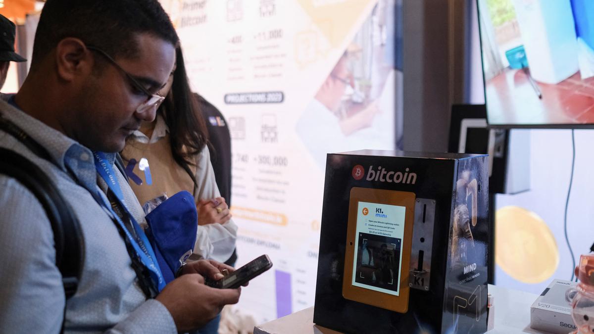 Tumbling Bitcoin overshadows El Salvador’s crypto conference