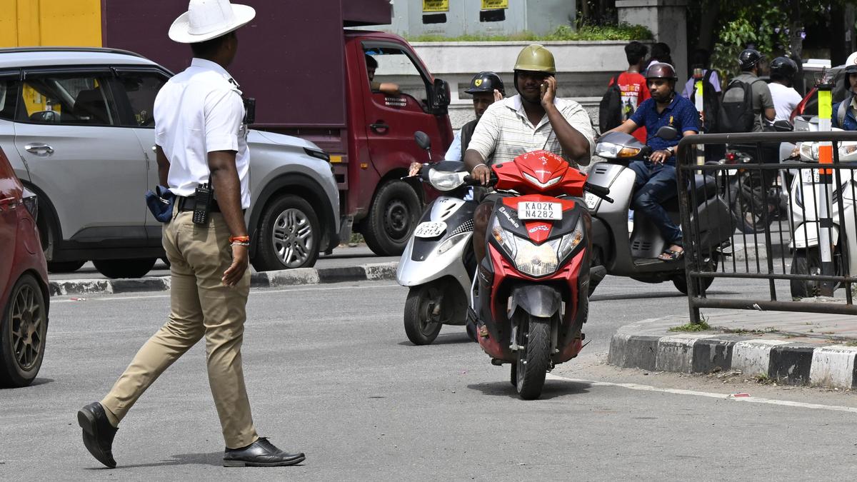 Commissioner of traffic and road safety orders crackdown against illegal vehicle checks by lower-rank officials