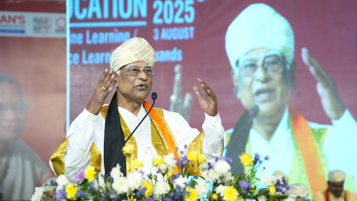 Students urged to stay focused on their goals