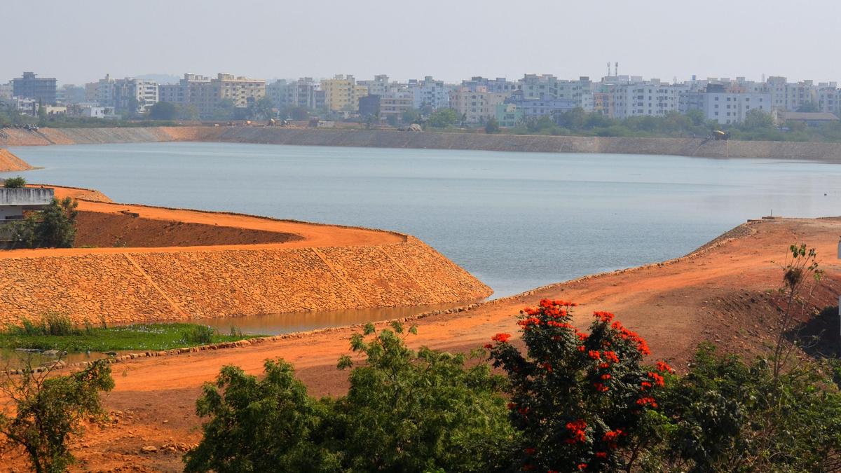 Water for rabi crop under NSLC to continue till April 23 in on-off process