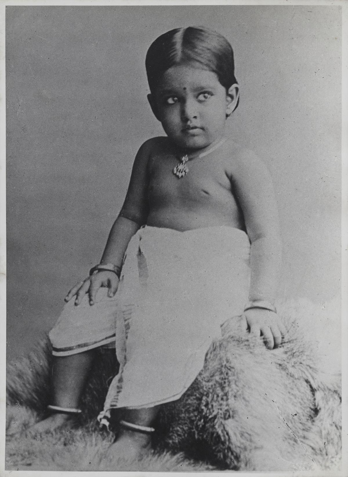 The young Sethu Lakshmi Bayi, in a photograph taken circa 1897-98. This was one of several photographs in a series used by Raja Ravi Varma for his portrait of the future Maharani.