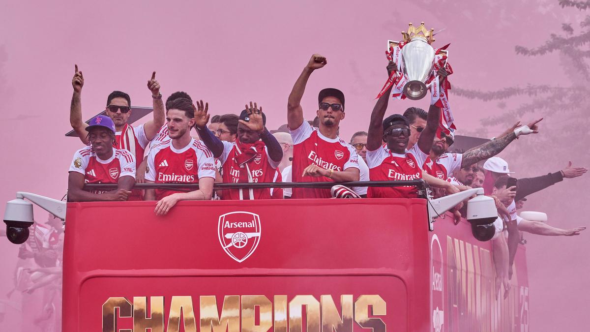 Arsenal paint London red with victory parade after Premier League title win