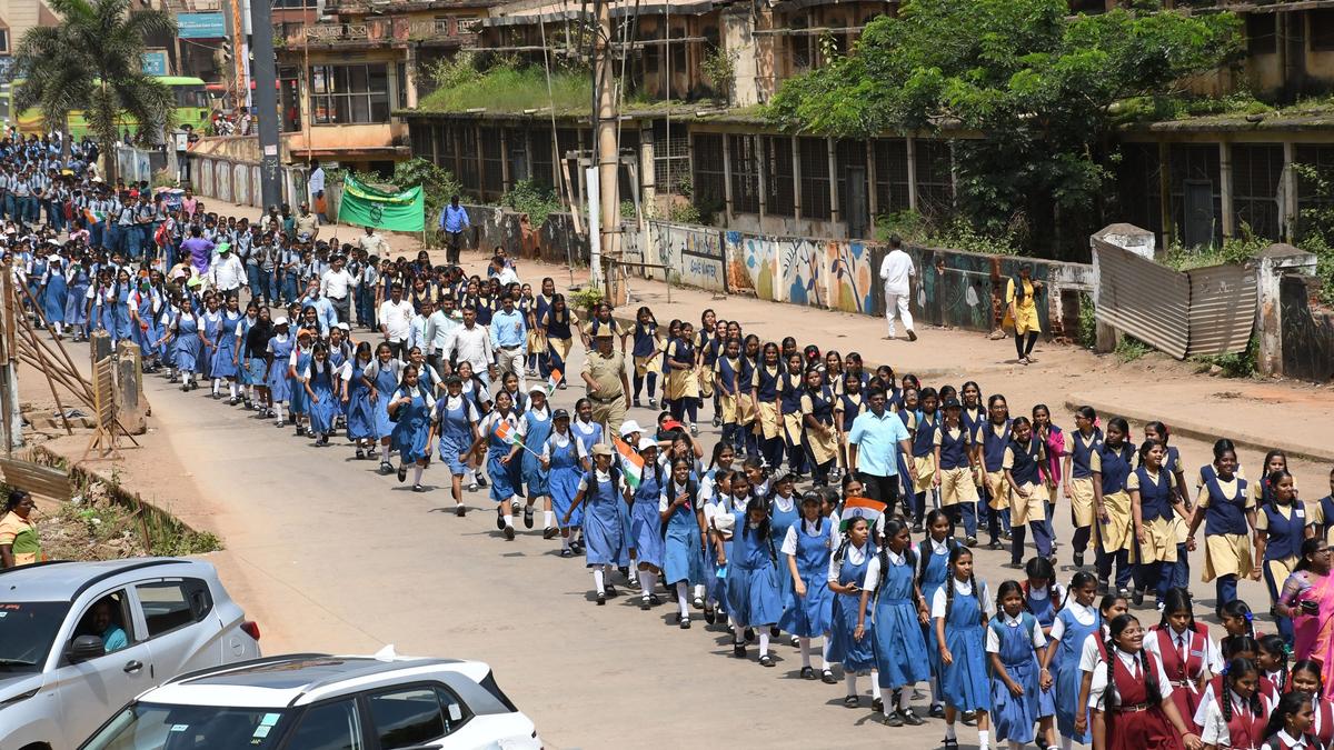 Heritage Walk marks Independence Day celebrations in Hubballi