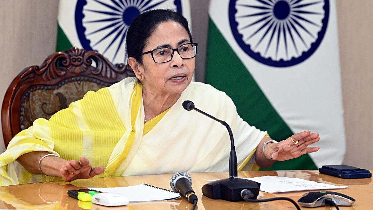 CM Mamata sets up collective leadership of party functionaries, Ministers to keep a vigil during her U.K. visit