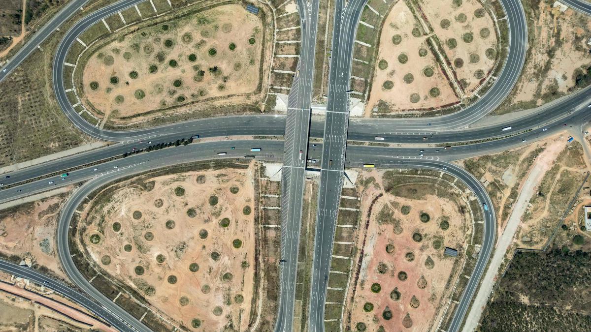 Bengaluru-Chennai Expressway to be fully operational by June 2026