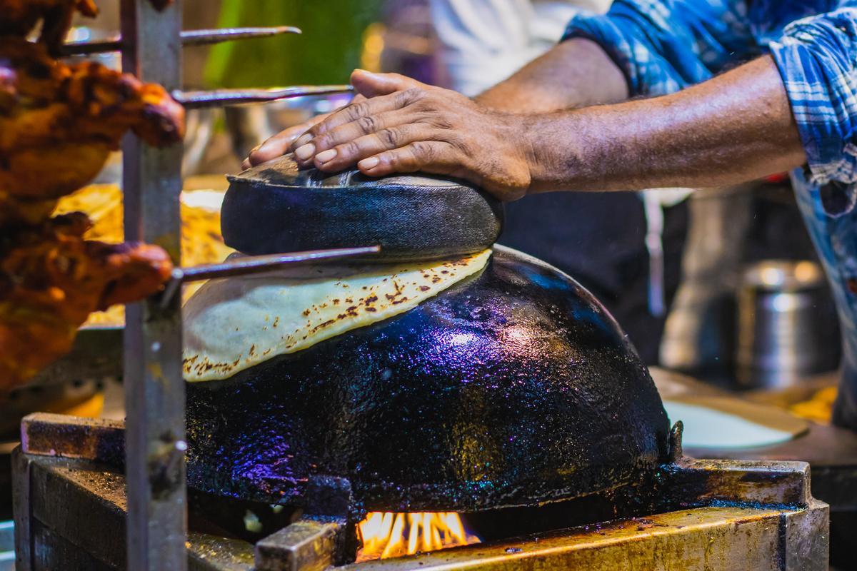 Ulta tawa paratha being cooked in the streets of Lucknow