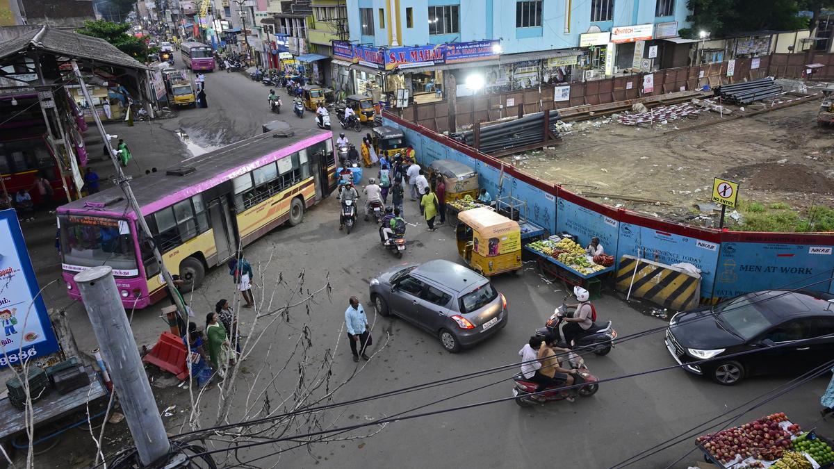 Kolathur, Villivakkam commuters have to wait longer for Metro Rail