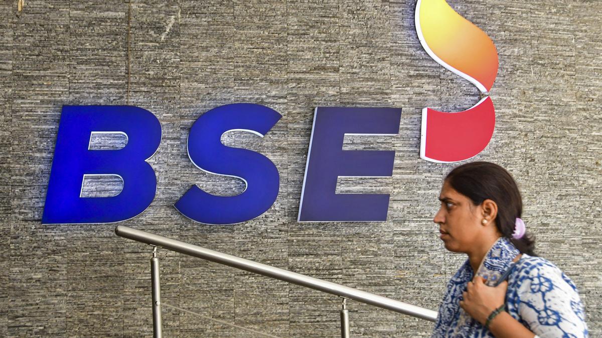 Sensex jumps 562 points in early trade