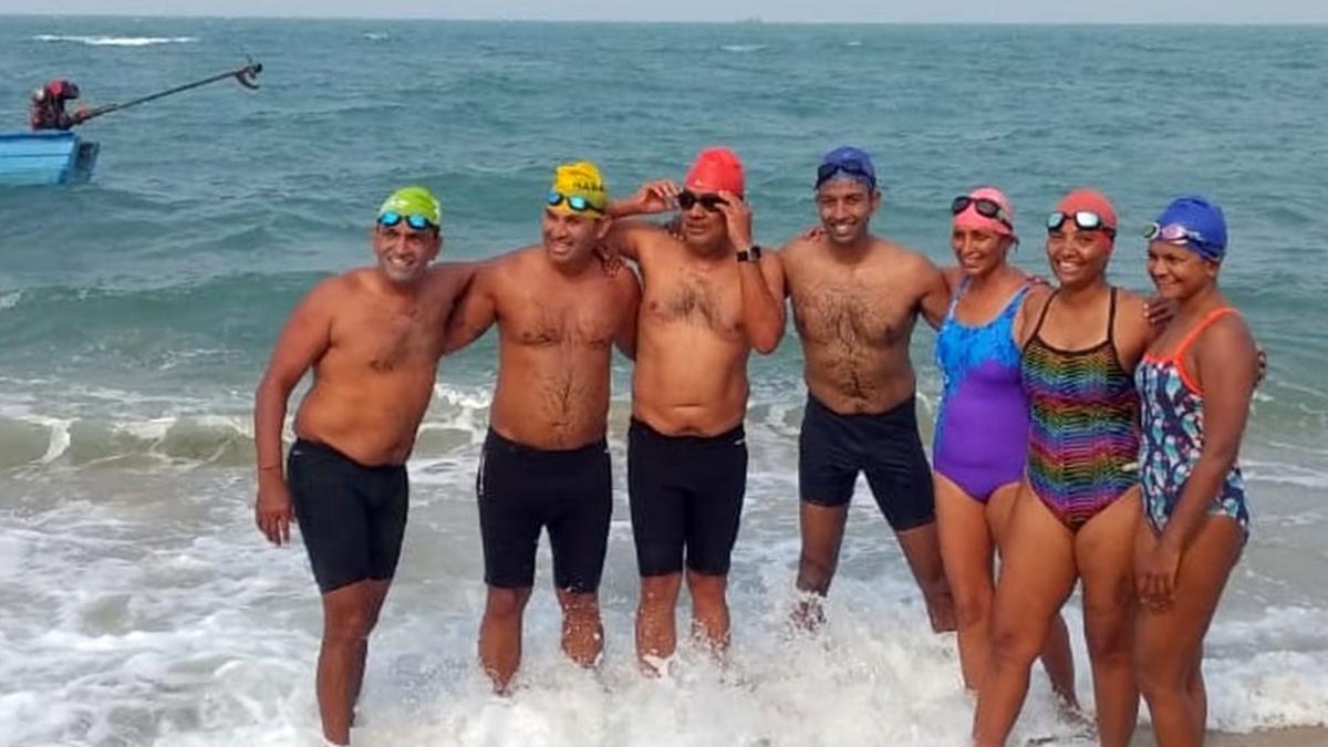 Three women among seven swim from Talaimannar to Dhanushkodi within 11 hours