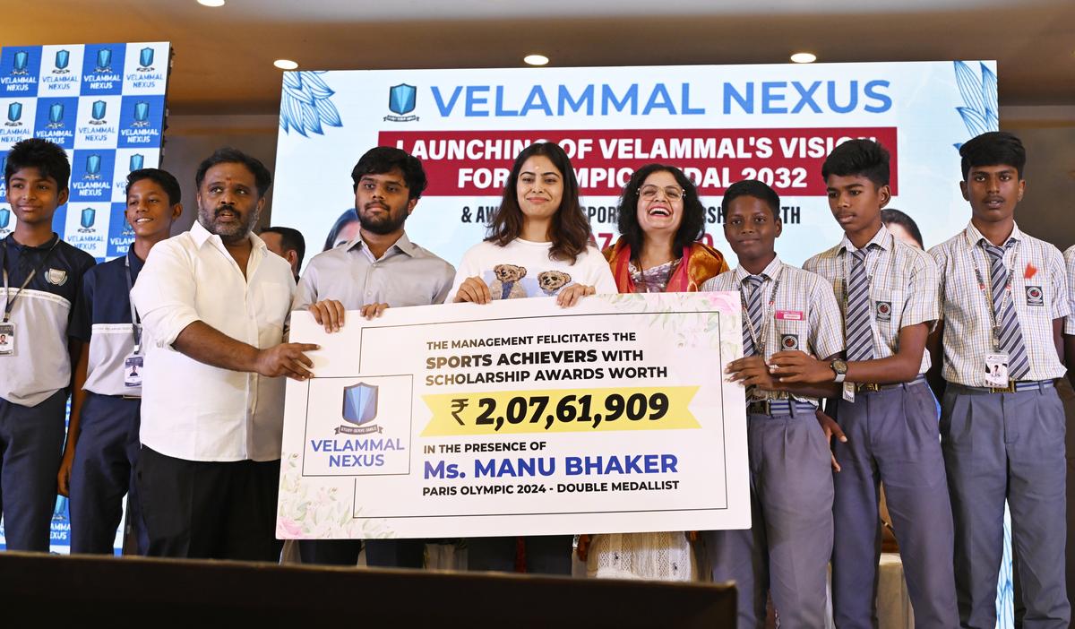 Manu Bhaker gave away scholarship awards worth Rs. 2,07,61,909 to achievers from Nexus Velammal.