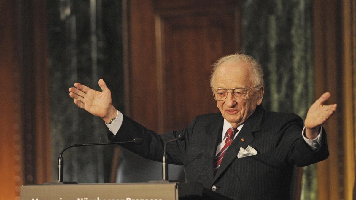 Ben Ferencz, last living Nuremberg prosecutor of Nazis, dies