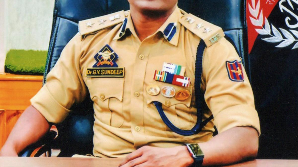 DSPs of Dhone, Kurnool ACB among 15 from A.P. to win police medals