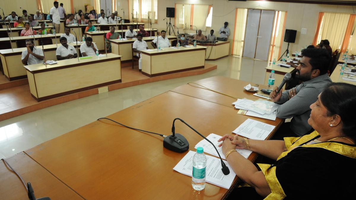 Special committee to auction shops in new textile complex in Erode