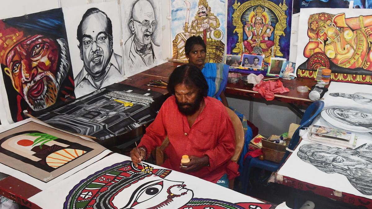 Exhibition on various handicrafts from across India at Gandhi Shilp Bazaar begins