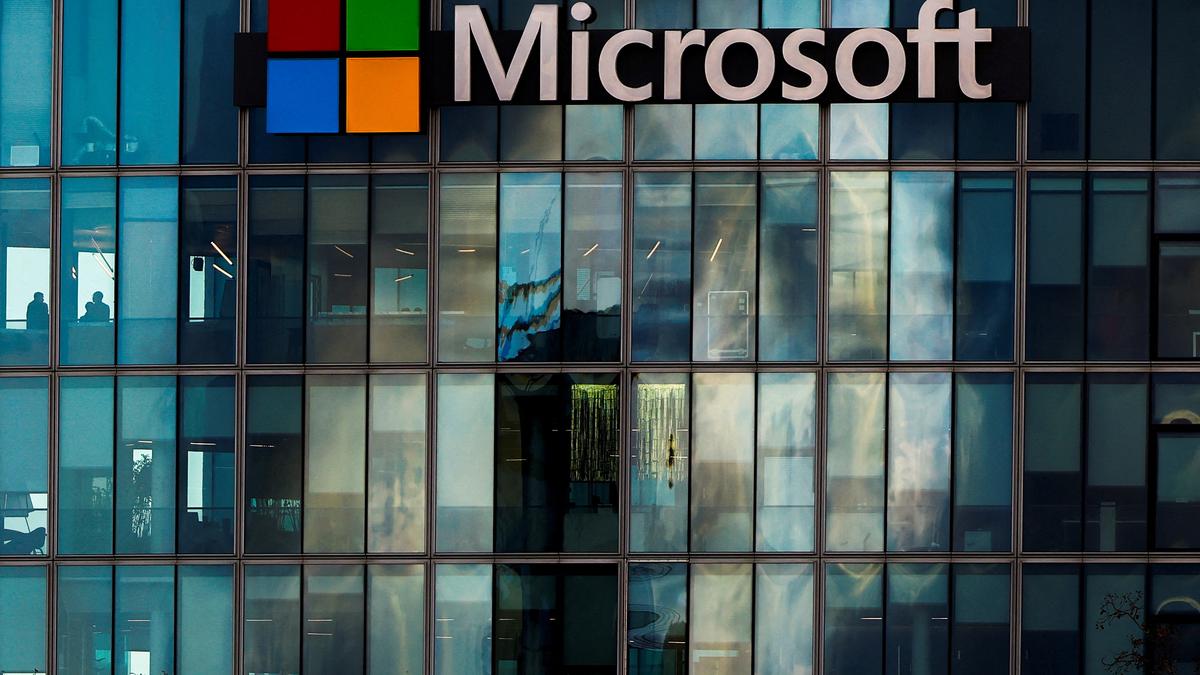 Analysts flag possible slowdown in Microsoft's AI data-centre leases, raising attention of investors