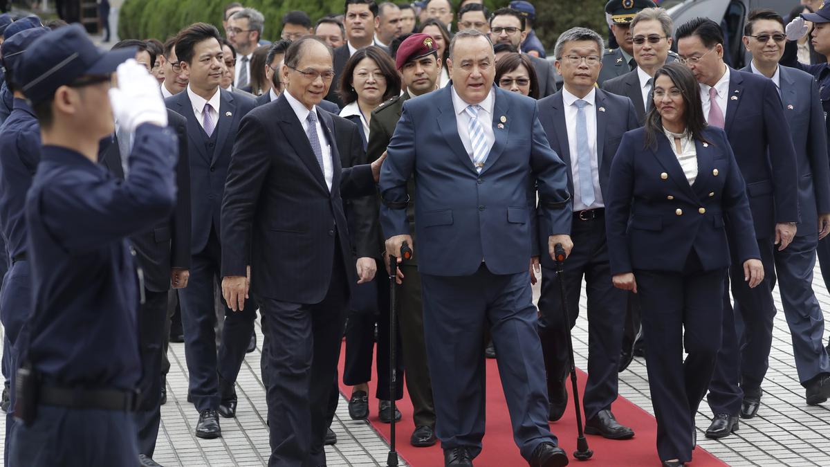 Guatemala leader in Taiwan expresses 'rock-solid friendship'