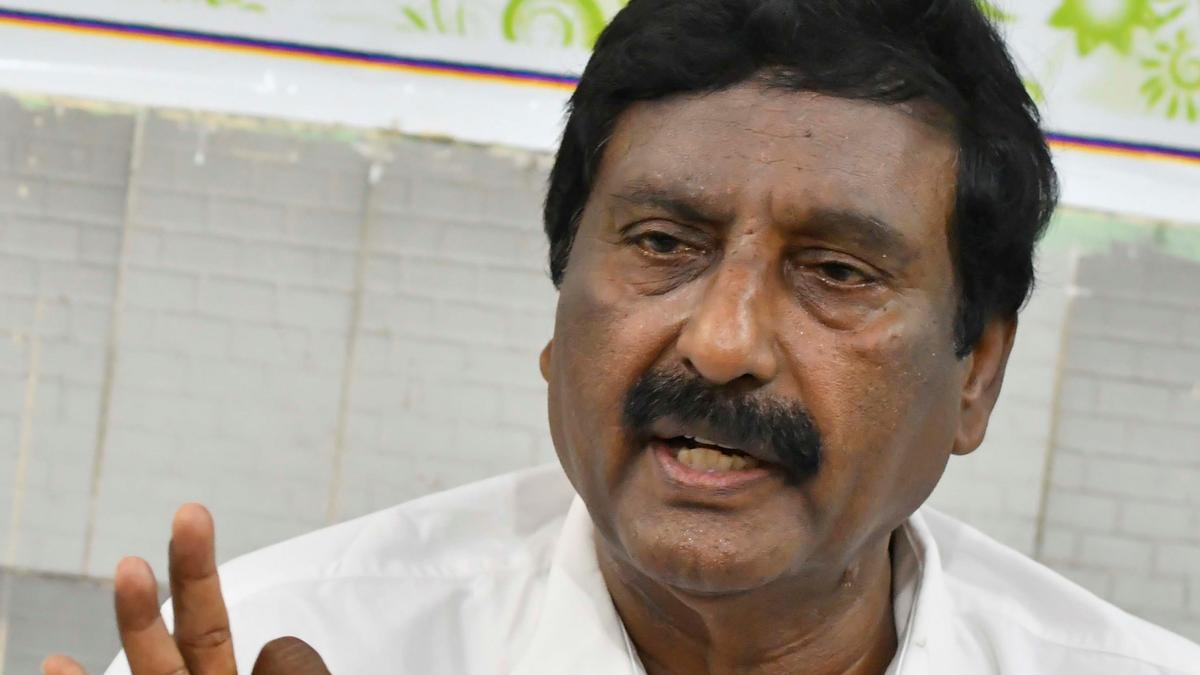 AIADMK Puducherry unit wants to contest Lok Sabha polls