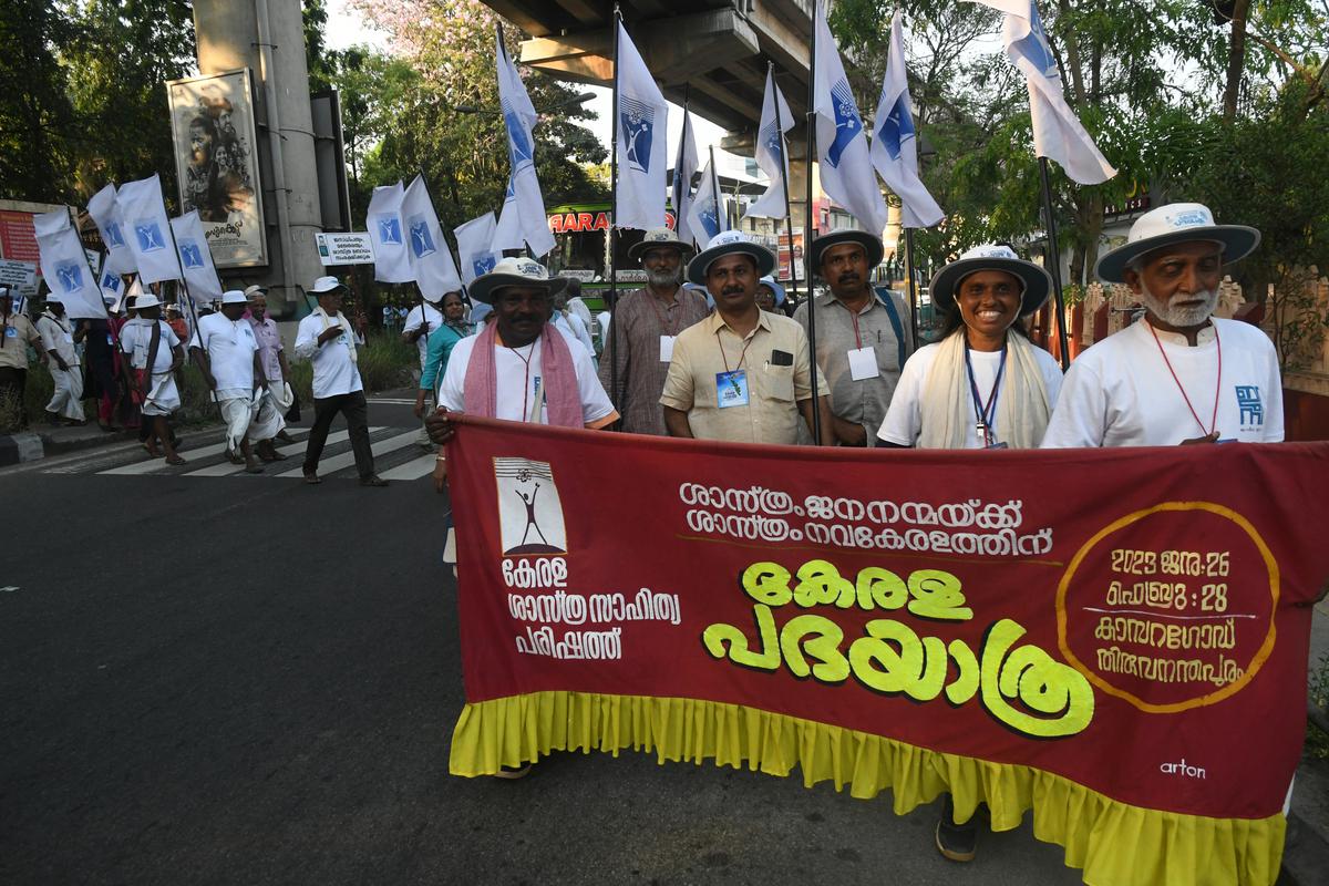 The Kerala Sasthra Sahithya Parishad’s Statewide foot march passing through Kochi. The Kerala Sasthra Sahithya Parishad’s Statewide foot march passing through Kochi.