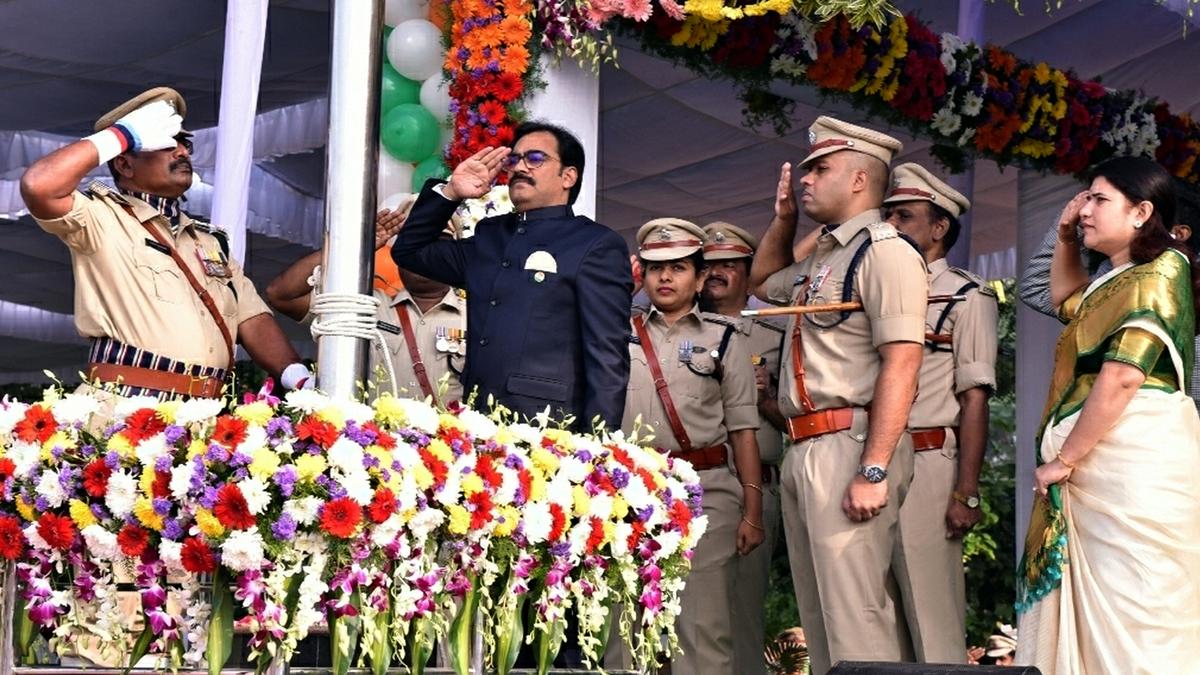 Palnadu, Bapatla celebrate with enthusiasm the first R-Day after formation of districts